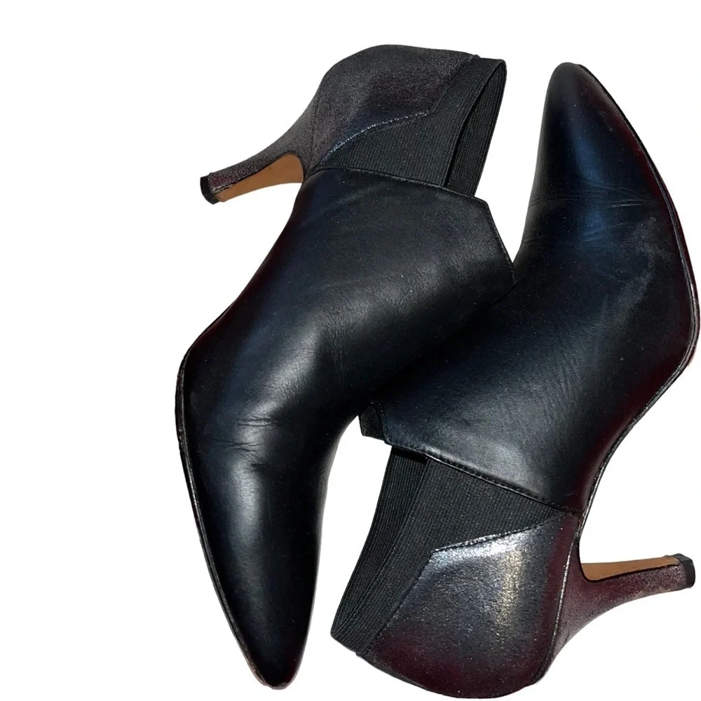 Donald J. Pliner-“Tillie” Black Brushed Metallic Booties Low Heels Size 7.5